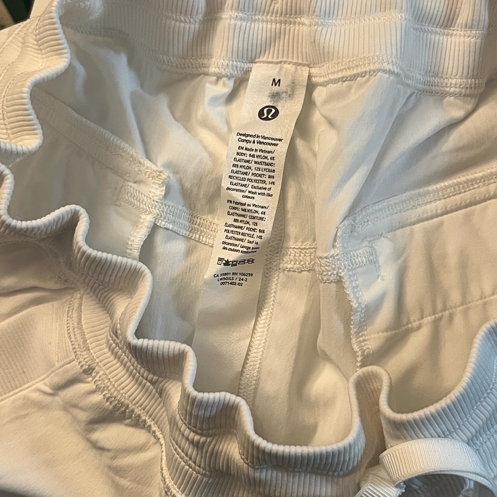Lululemon Dance Studio Relaxed-Fit Mid-Rise Cargo Pant - White (M) - Picture 13 of 15